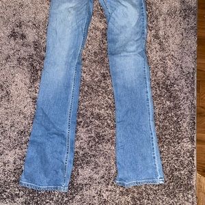 ❌SOLD ON ♏️❌Hollister light wash bootcut jeans